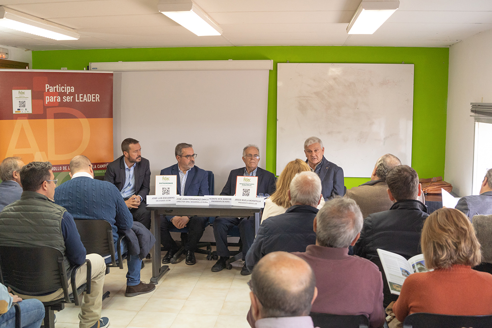 vicente hita presidente ADAC firma contratos
