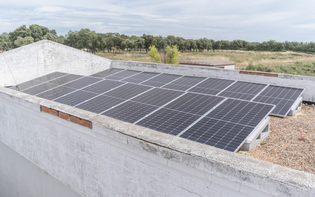 ADAC impulsa un proyecto para optimizar el autoconsumo fotovoltaico local y acercarse al 18% de ahorro en la comarca