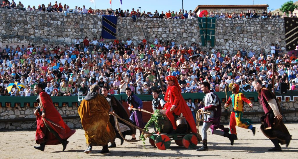Combate de Don Carnal y Doña Cuaresma en el Festival Medieval de Hita