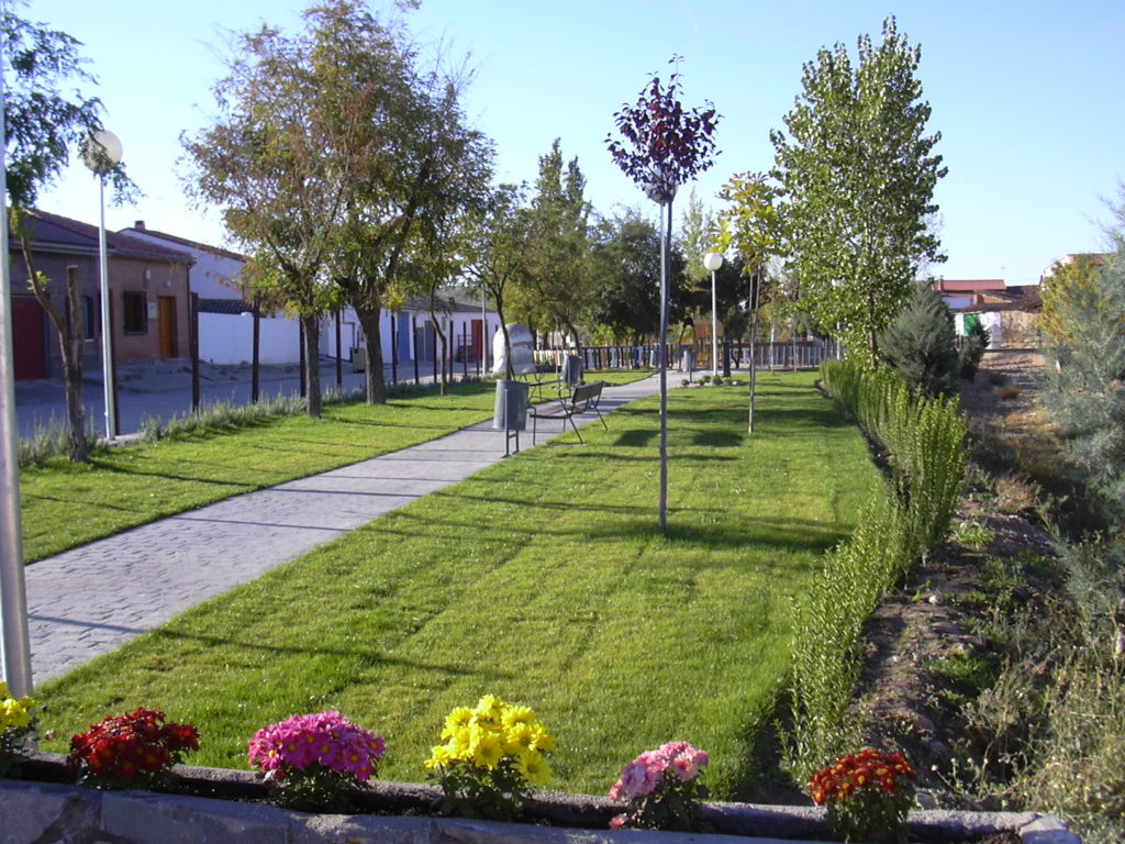 Parque público de Valdenuño Fernández Financiado con fondos del Programa Proder- 2